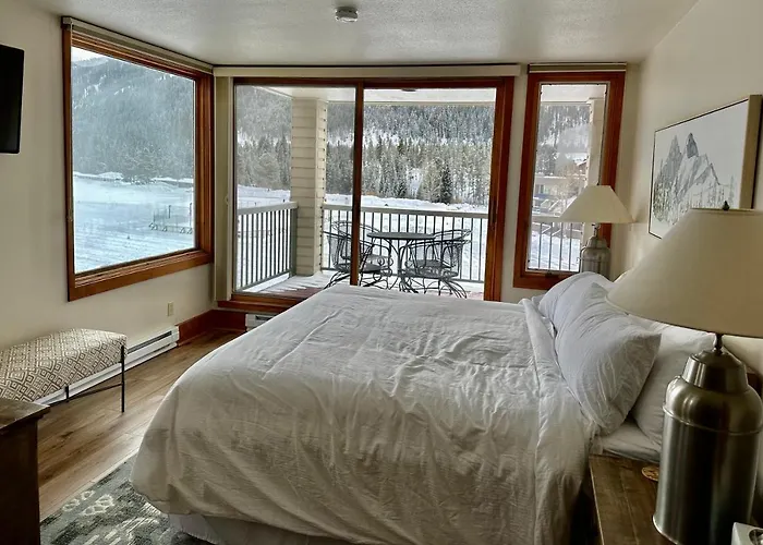 Keystone Lakeside Condo